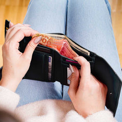 Women’s Leather Trifold Wallet Slim Travel Organizer